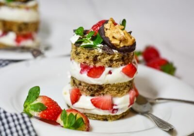 fruit-cake-6879425_1280-1