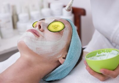 woman-6557552_1280-2